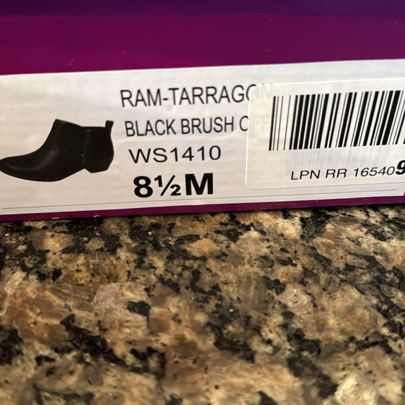 Rampage black brush bootie NIB 8.5M - Picture 9 of 9